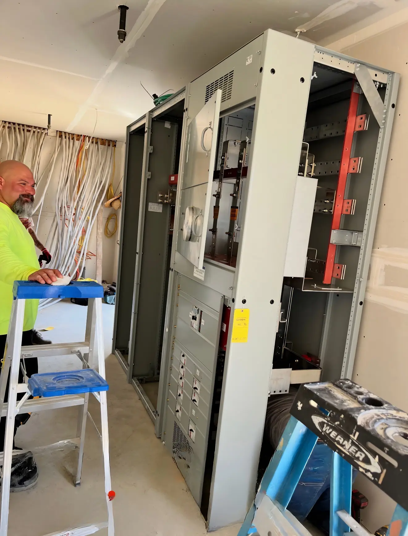 1200 Amp Switchgear Installation